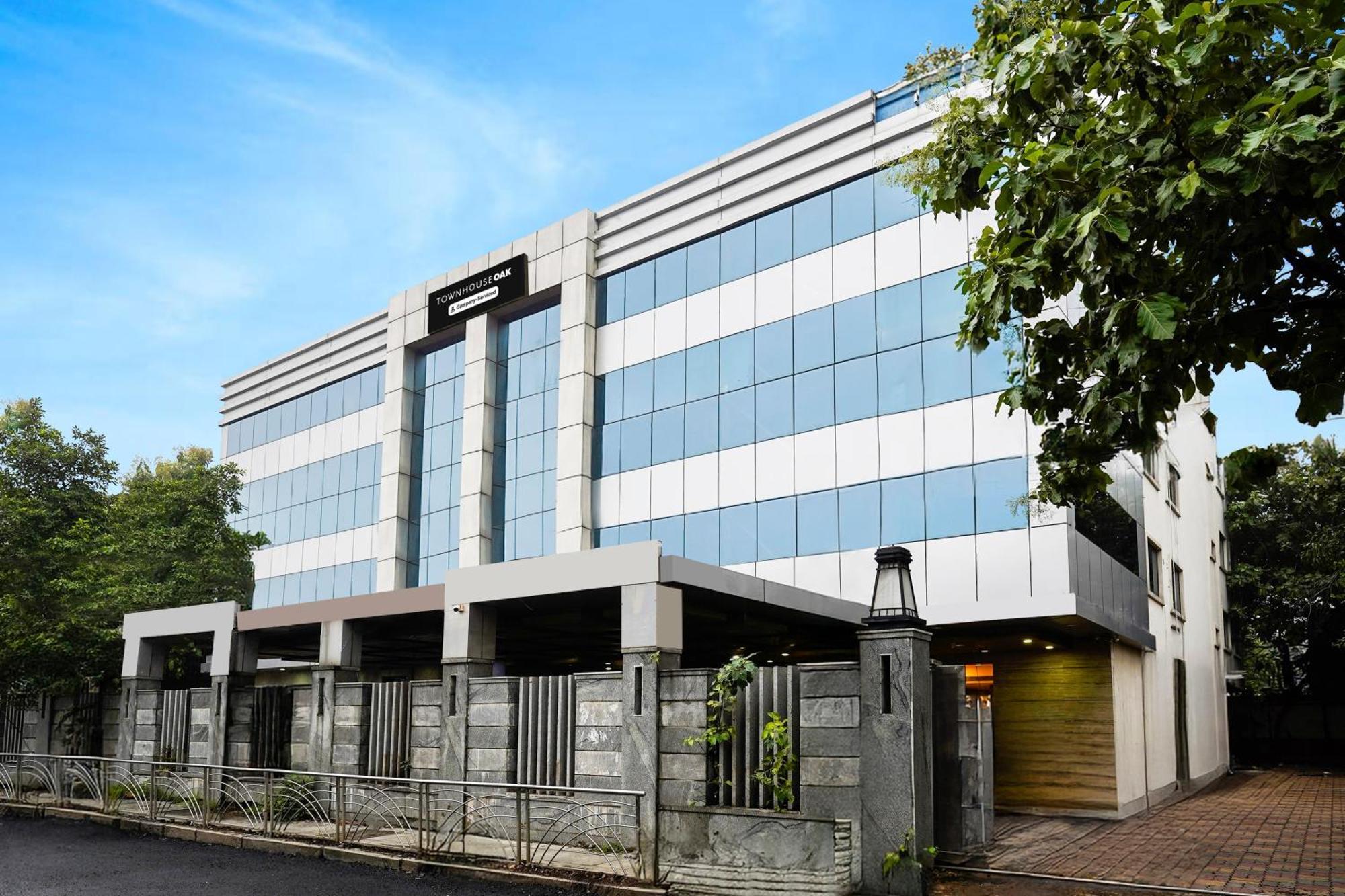 Super Townhouse Oak Alandur Near Chennai Airport Formerly Vijay Park Extérieur photo