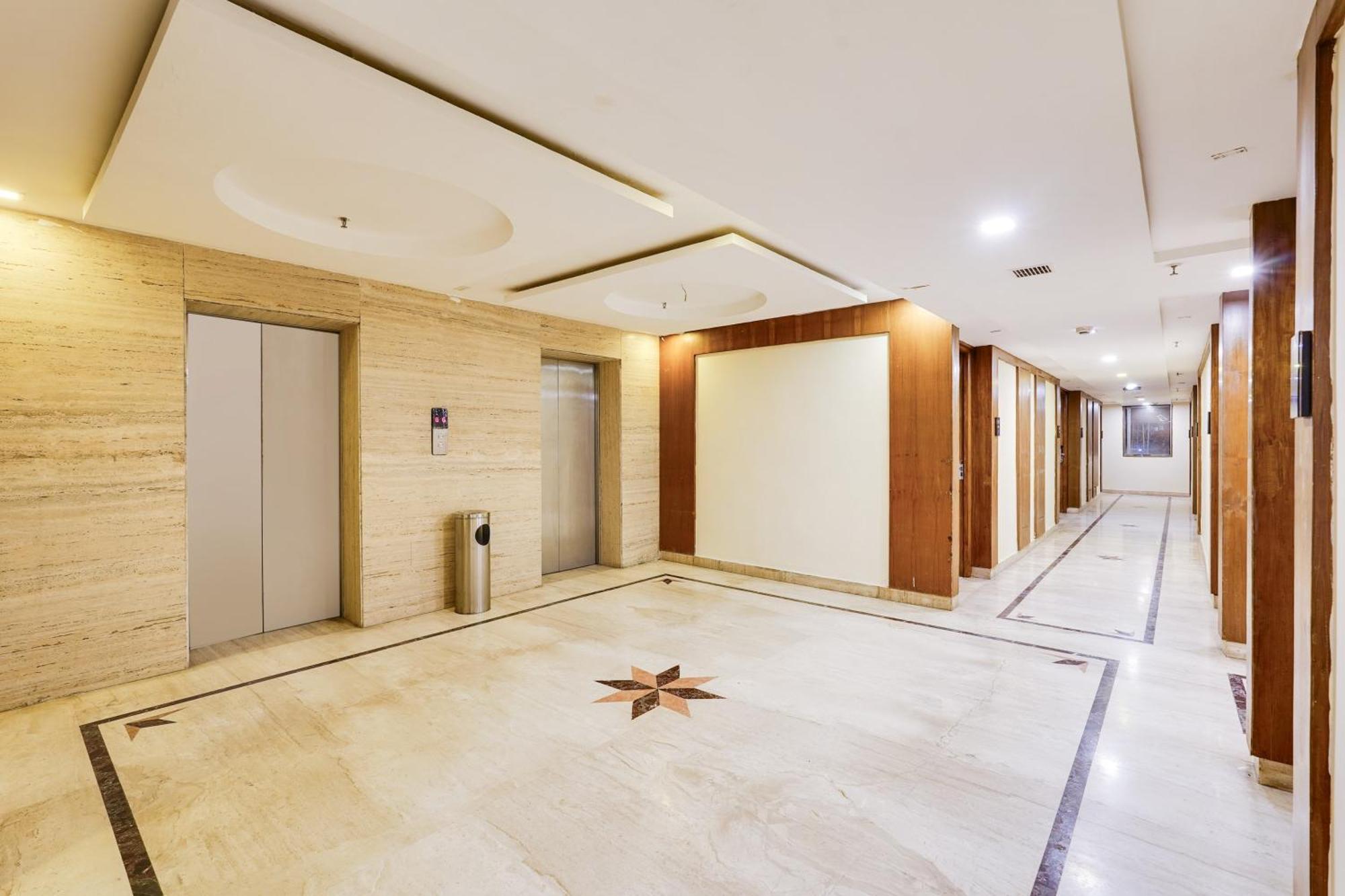 Super Townhouse Oak Alandur Near Chennai Airport Formerly Vijay Park Extérieur photo