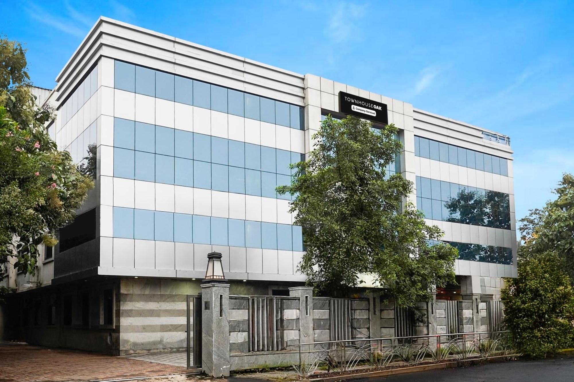 Super Townhouse Oak Alandur Near Chennai Airport Formerly Vijay Park Extérieur photo
